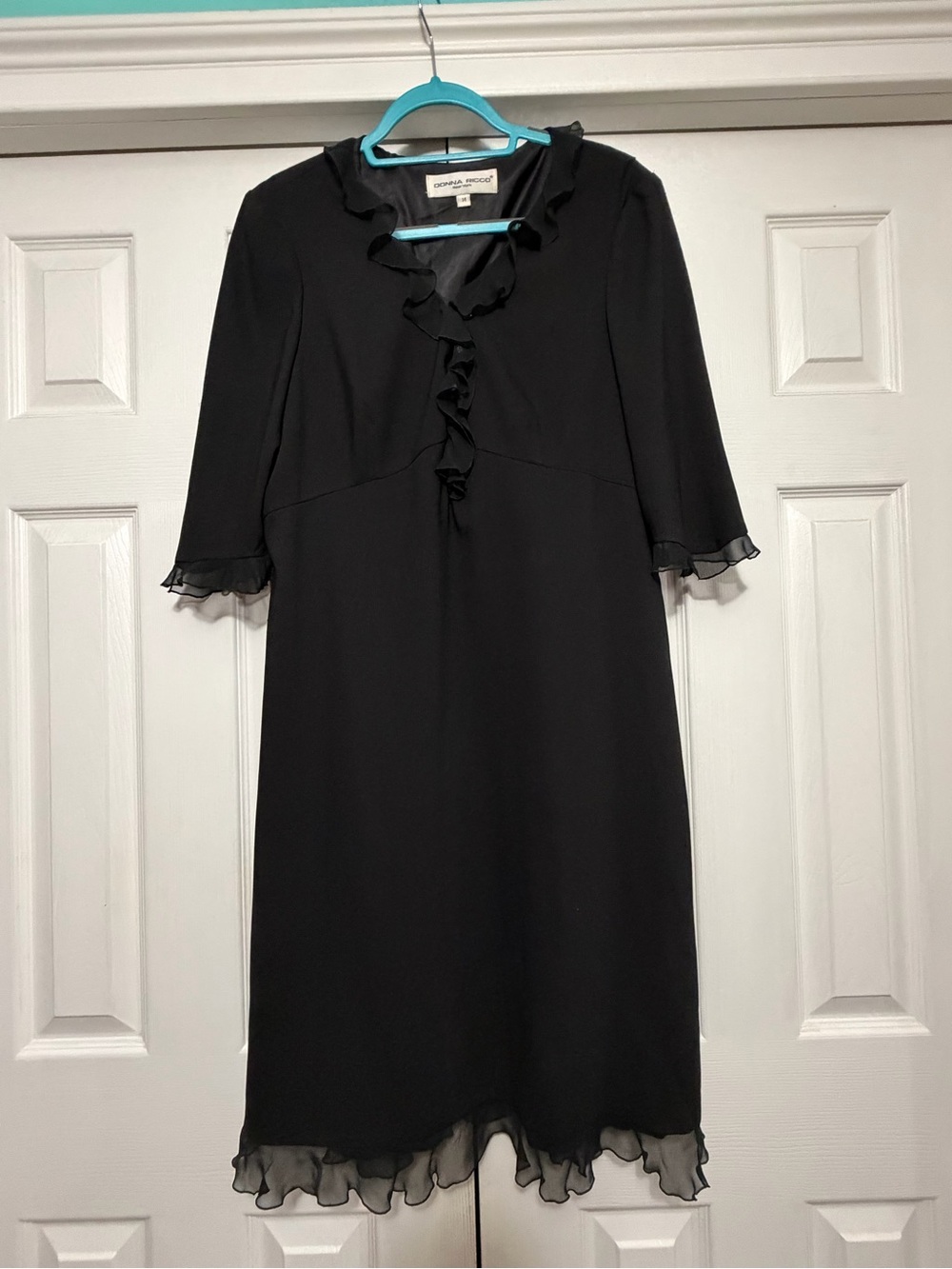 Vintage Donna Ricco Black Ruffle-Trim Midi Dress